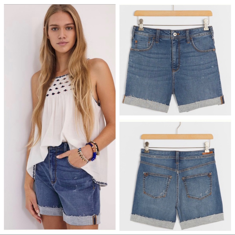 Anthropologie Pilcro High Rise Mom Jean Shorts Frayed Distressed Pleated…